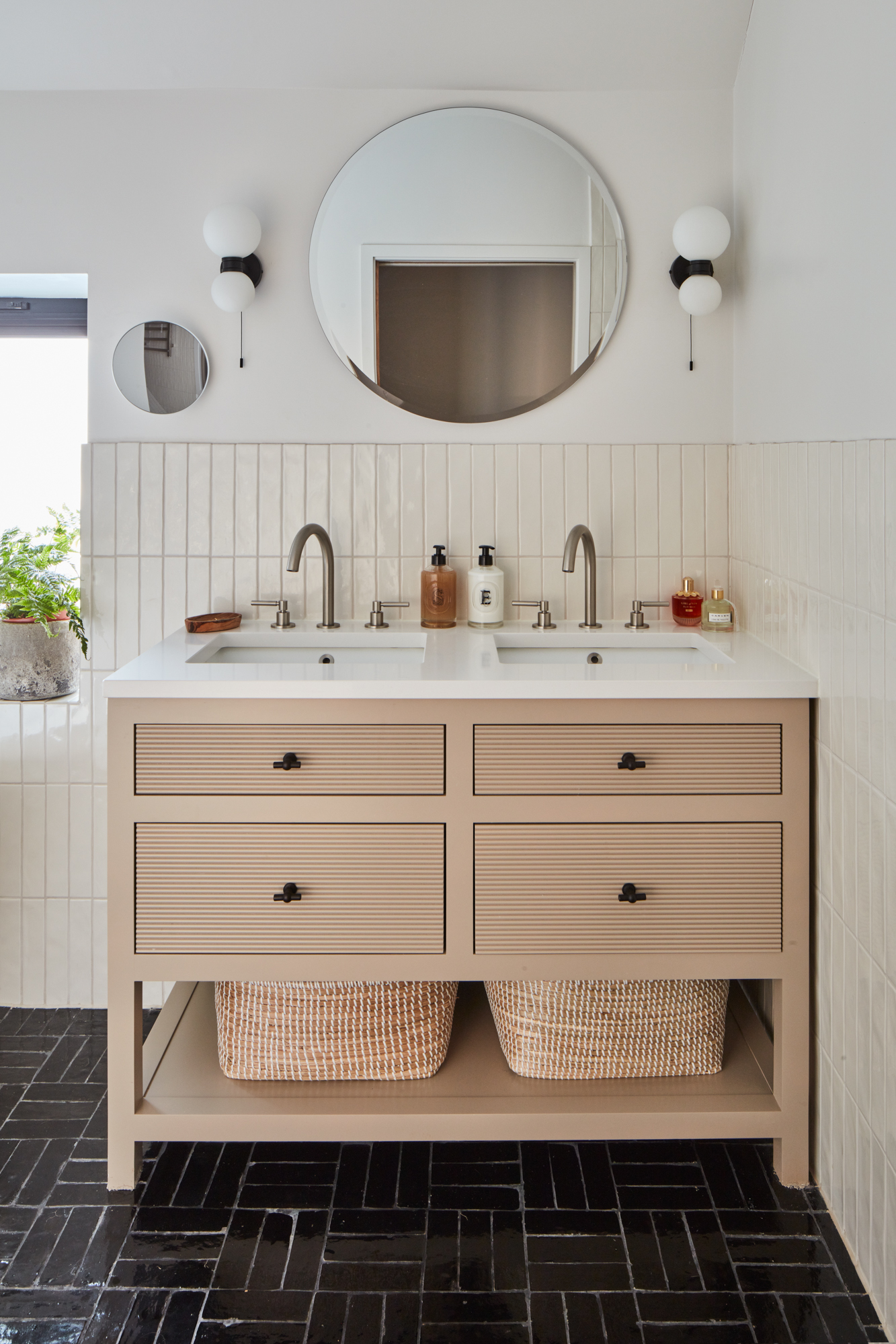 Portfolio V9 Bison Works